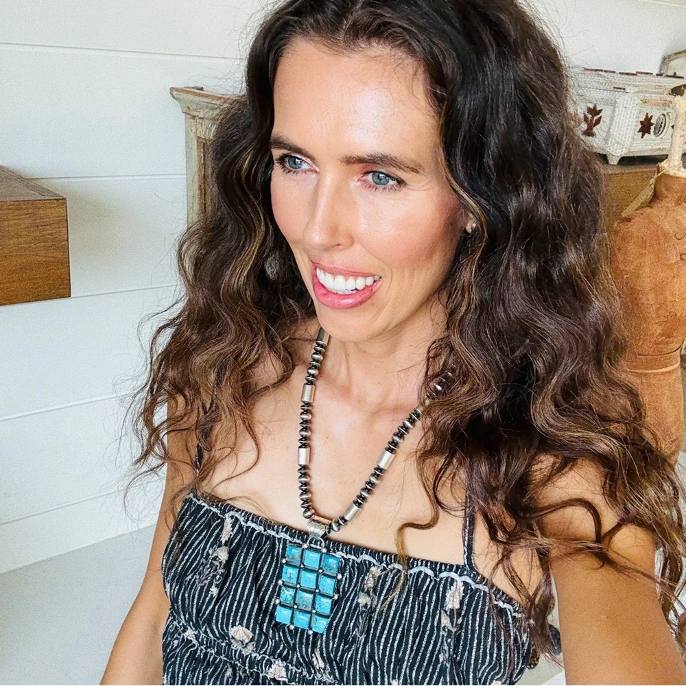 ♥️ Navajo ♥️ Lorenzo & Jerilyn Chee Sterling Silver - Kingman Turquoise Pendant - Picture 6 of 9
